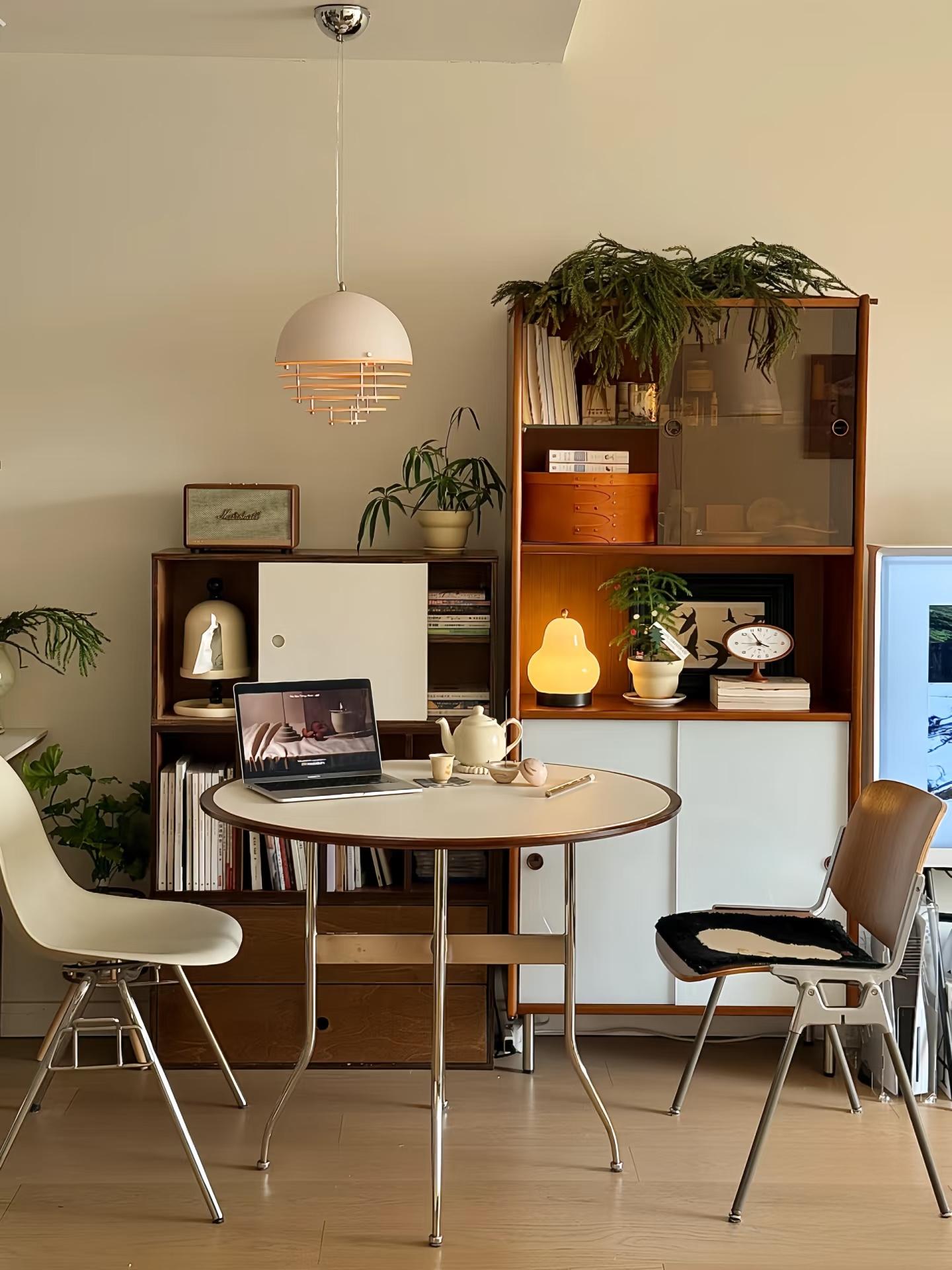 Solume™ – A Signature Sunset Lamp for Every Room