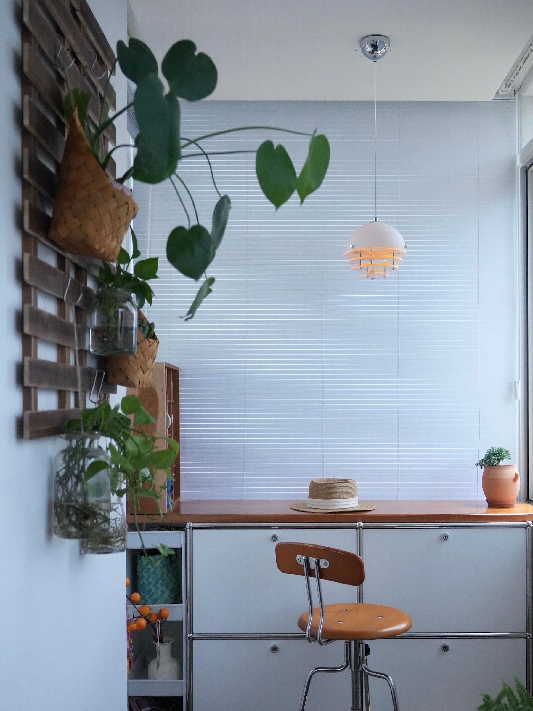 Solume™ – A Signature Sunset Lamp for Every Room