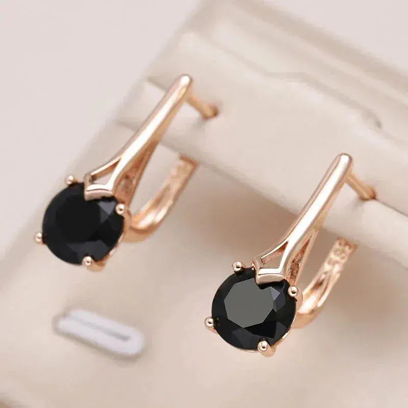 Elegant Earrings made of Black Crystal in Gold