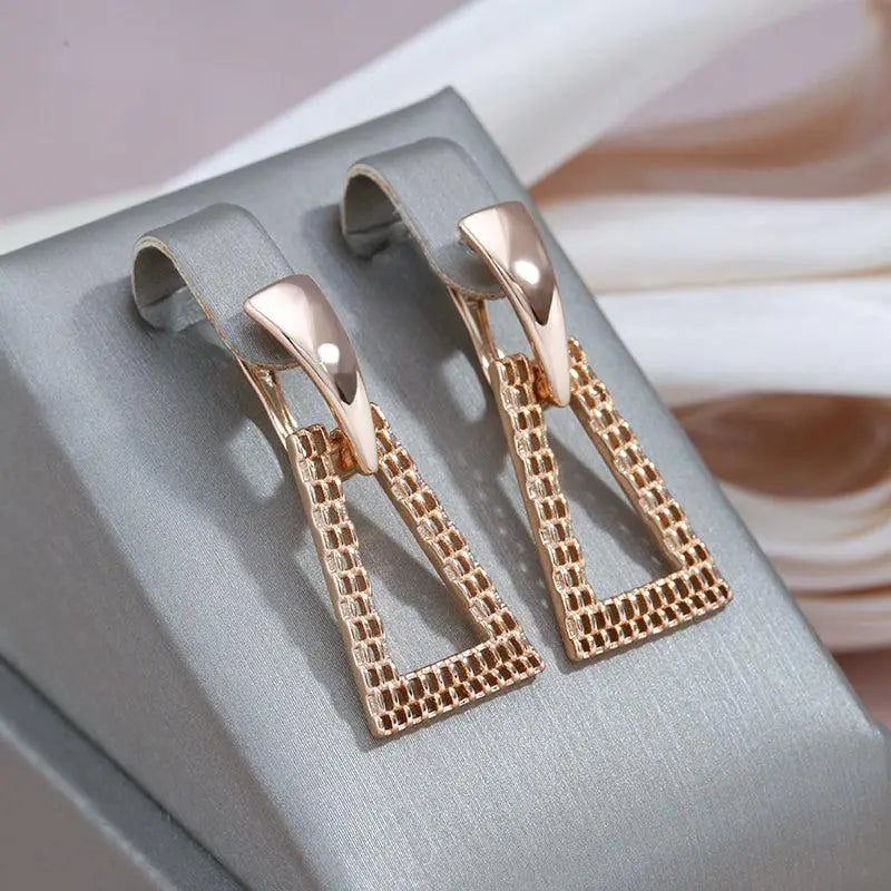 Geometric Pendant Earrings with Zirconia in Gold
