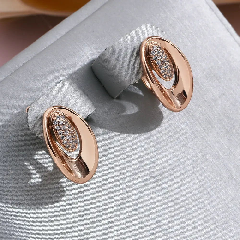 Elegant hollow gold earrings