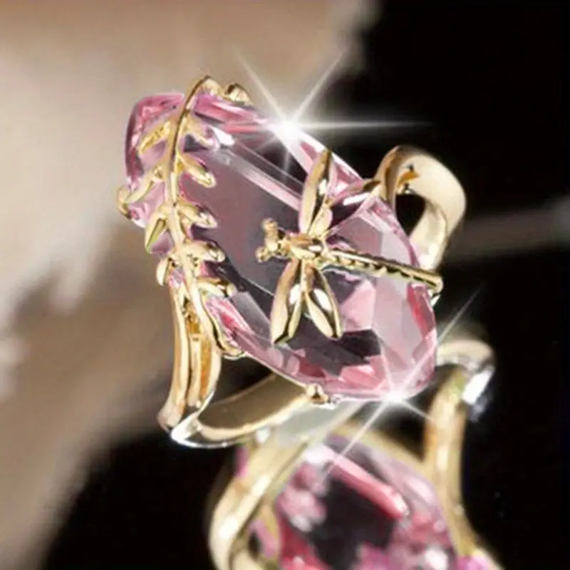 Ring with natural elements and pink crystal
